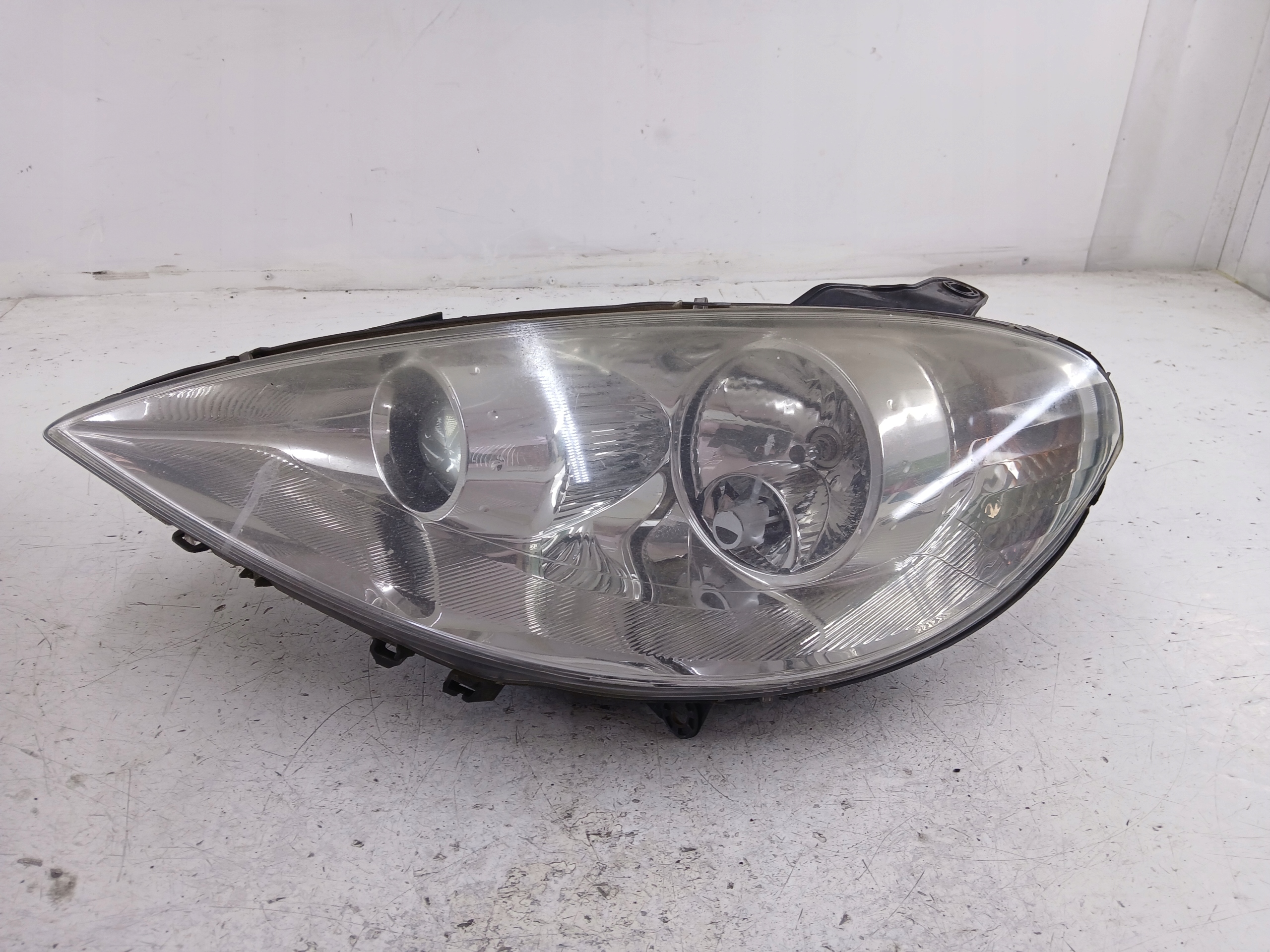 PEUGEOT 807 light left front 1494308080