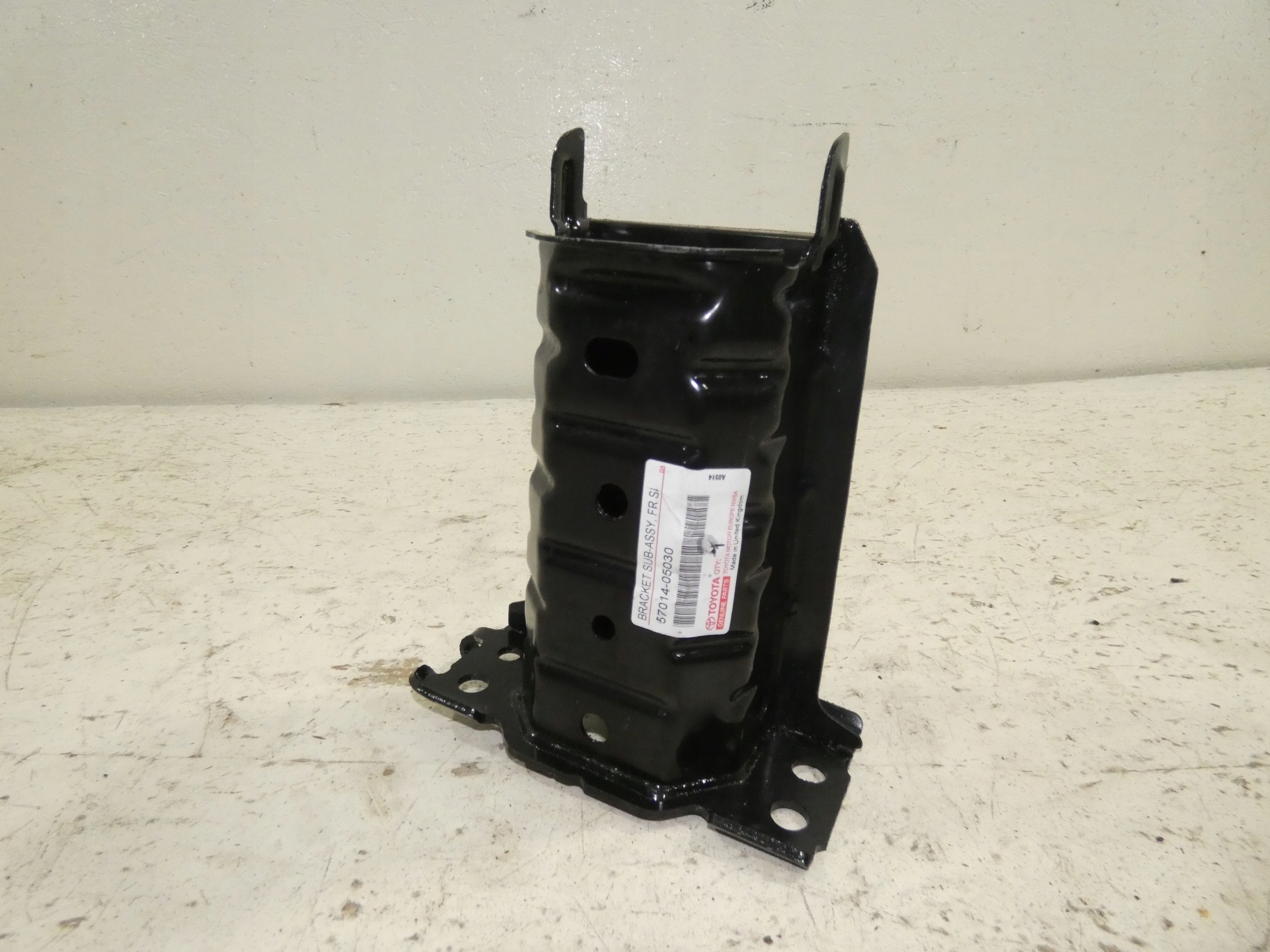 Toyota Avensis T27 beam tips left