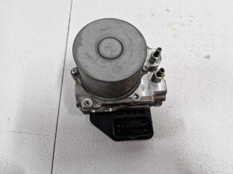 Infiniti OE 476601MR0A
