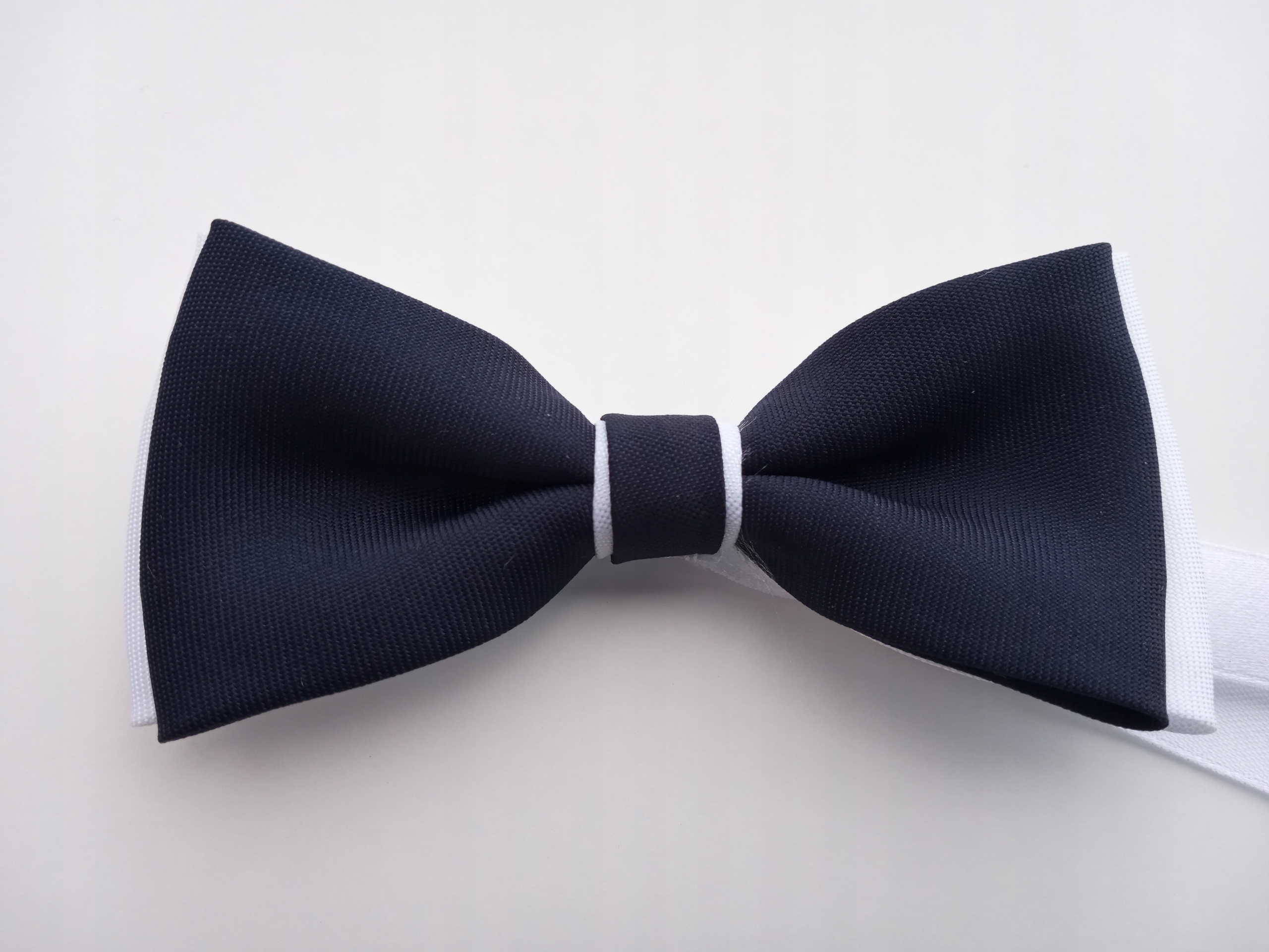 MUSZKA KOMUNIJNA GRANATOWO BIAŁA MUCHA Z CHUSTECZKĄ Marka Inna marka