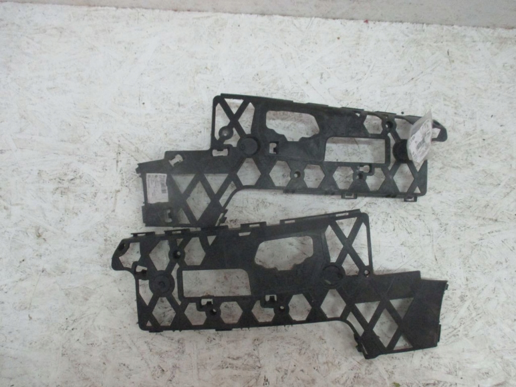 VW PASSAT B7 supporti Paraurti 3AA807178 3AA807177
