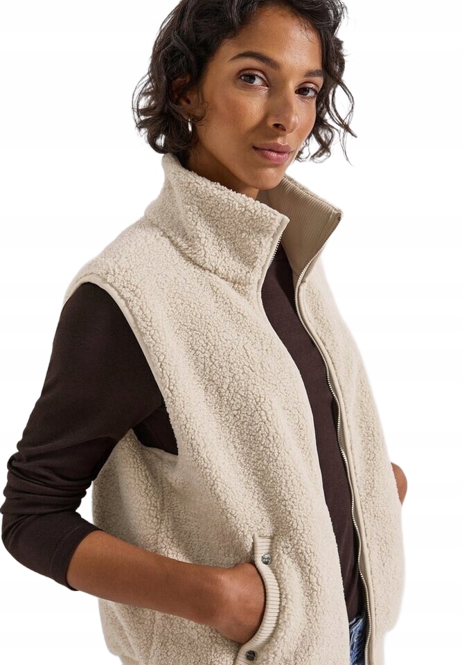 Street One Vesta Z Imitace Kožešiny S Krémovým Zipem 44 6BA