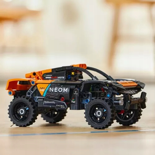 LEGO TECHNIC NEOM MCLAREN EXTREME E TEAM SAMOCHÓD Z NAPĘDEM PULL-BACK 42166 Liczba elementów 252 szt.