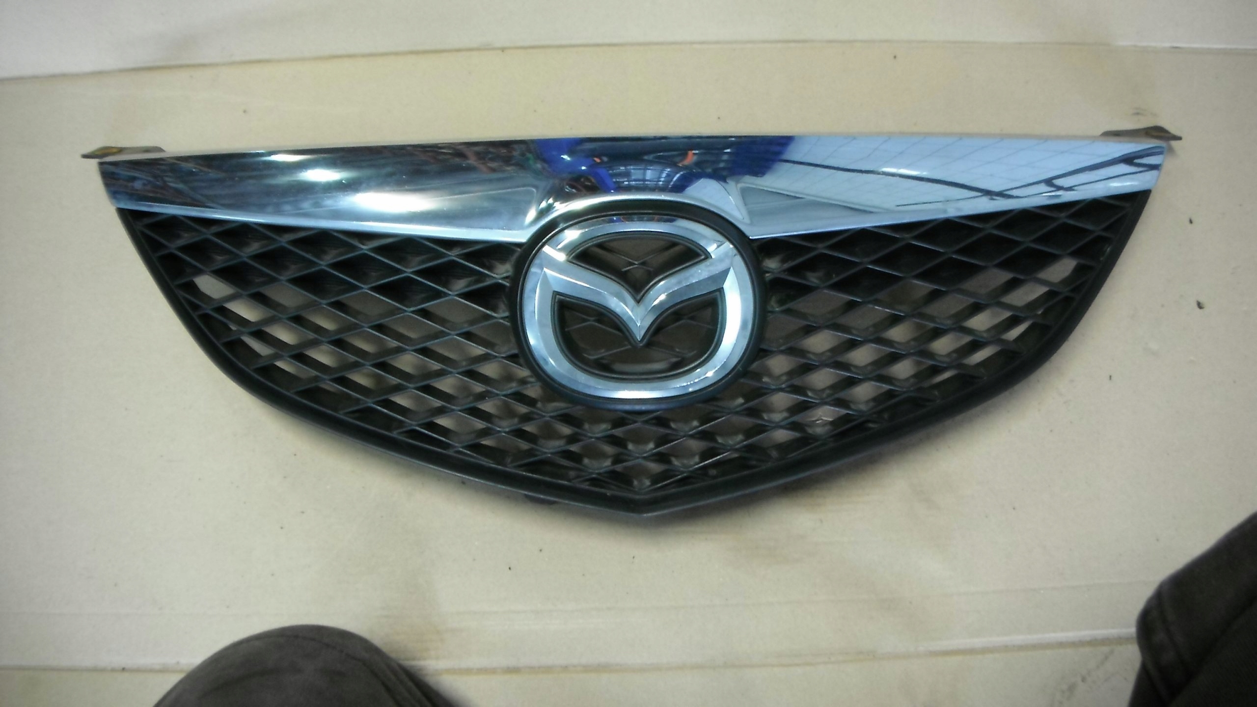 MAZDA 6 VI 02-05 GRIL GRILL ATRAPA STAN BDB