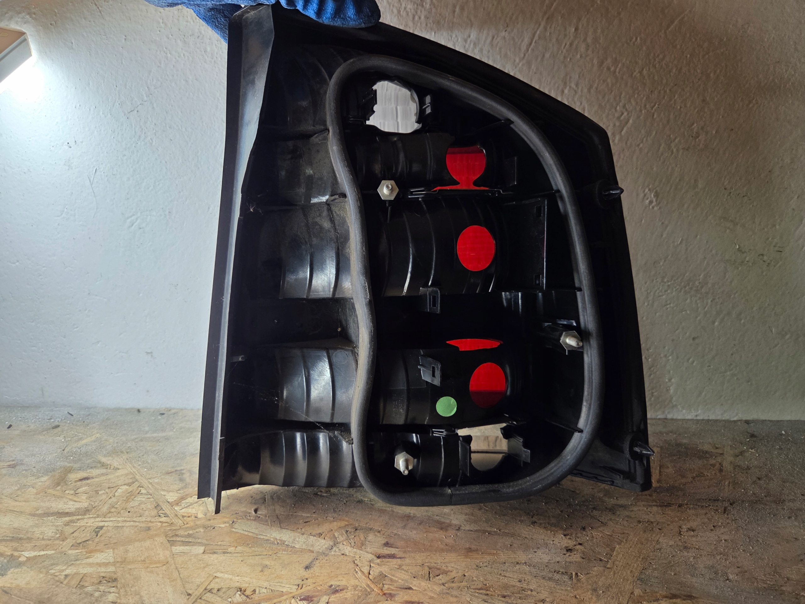 light left rear part left rear OPEL VECTRA C hatchback 13130645