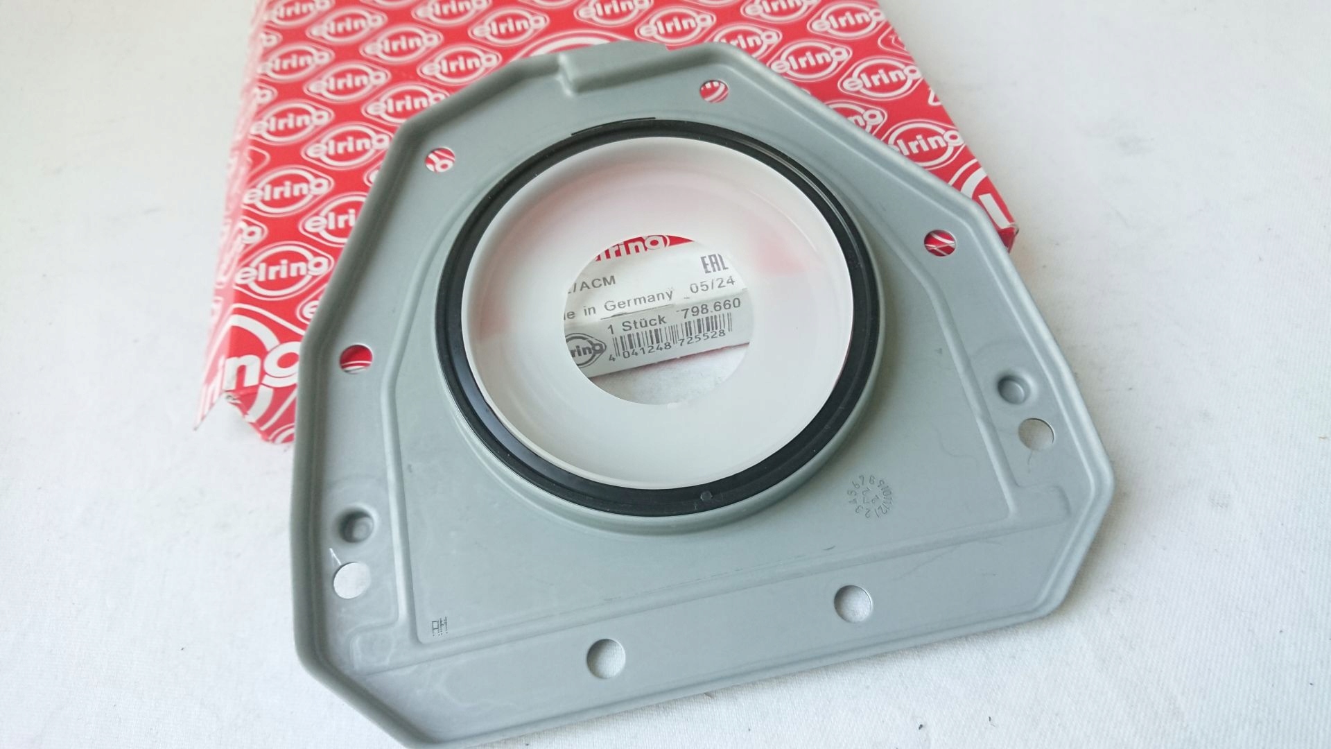 USZCZELNIACZ WAŁU KORBOWEGO AUDI 1.8 TFSI 2.0 TFSI ELRING 798.660 Producent części Elring