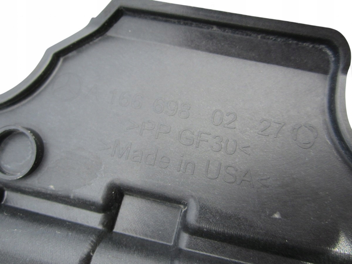 moulding holder caps progowej right Mercedes ML W166