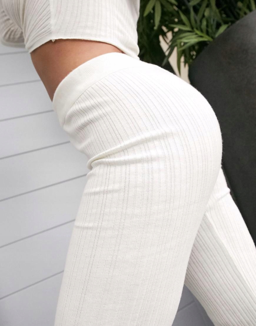 SPODNIE DAMSKIE KREMOWE KLASYCZNE Płeć kobieta