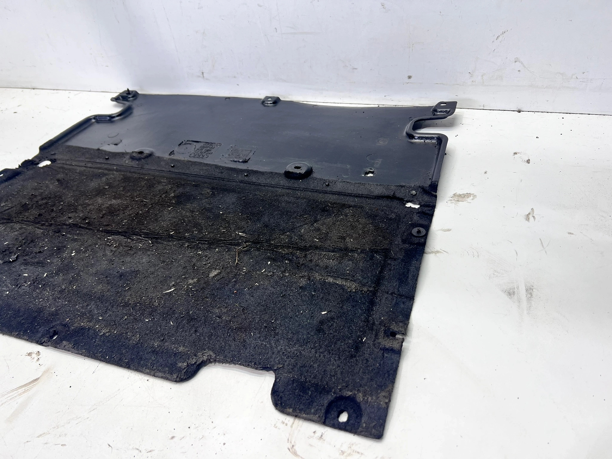 cover below engine cover AUDI Q5 FY 80B863821 40/26