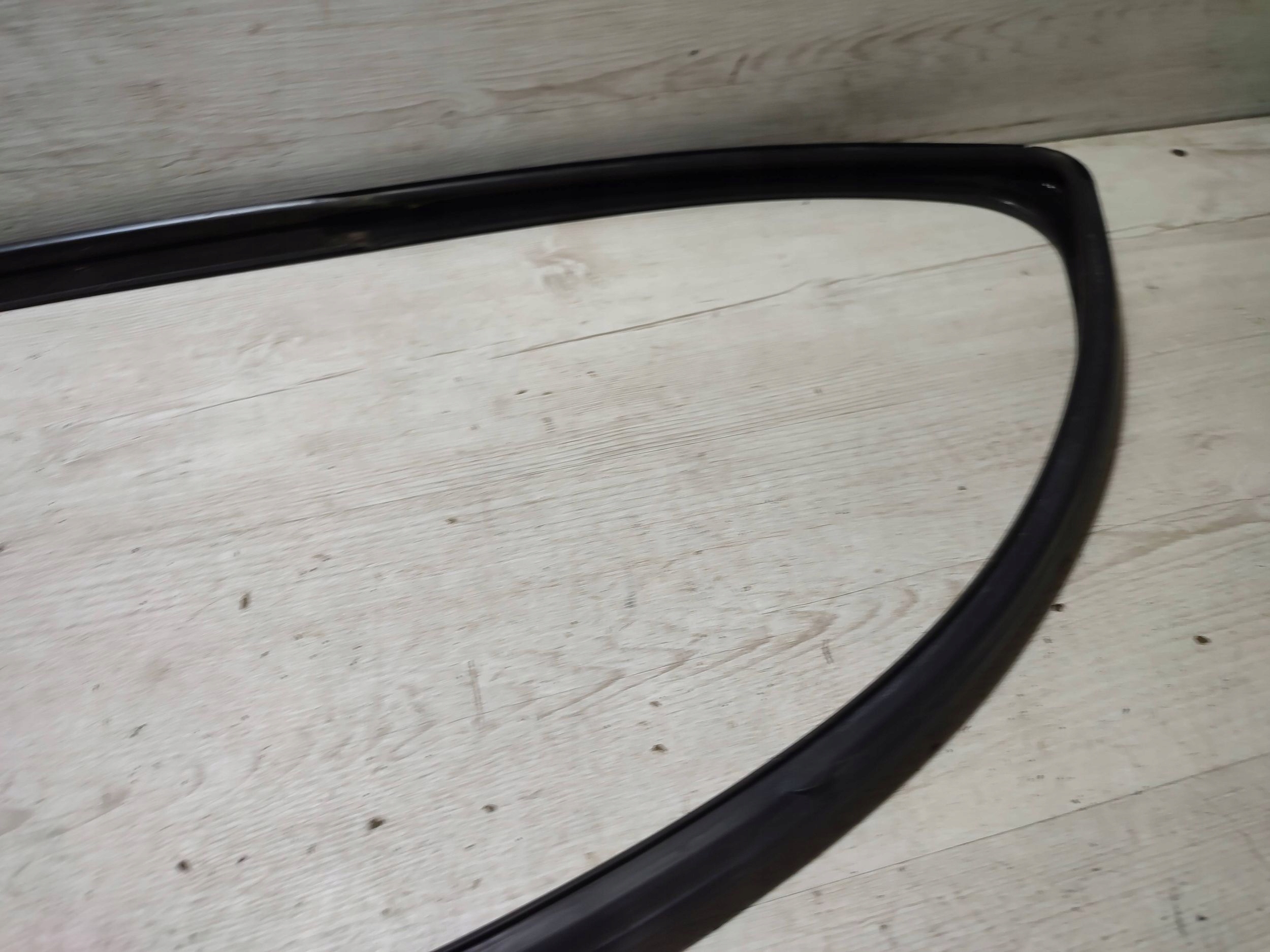 Opel Corsa E 2018 rear part side left gasket windows door
