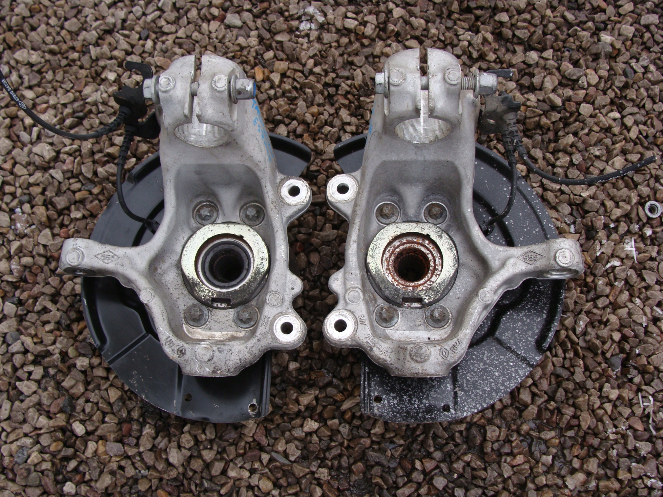 ZWROTNICA PRAWA RENAULT ESPACE V TALISMAN Numer katalogowy części 543025430R