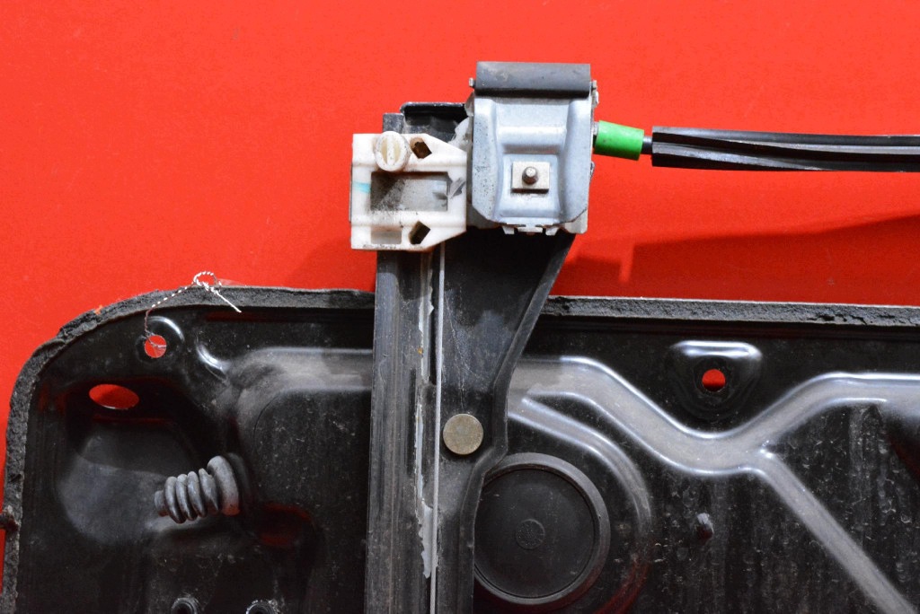 window regulator right front EU 1C0837756LL VW NEW BEETLE 98-05
