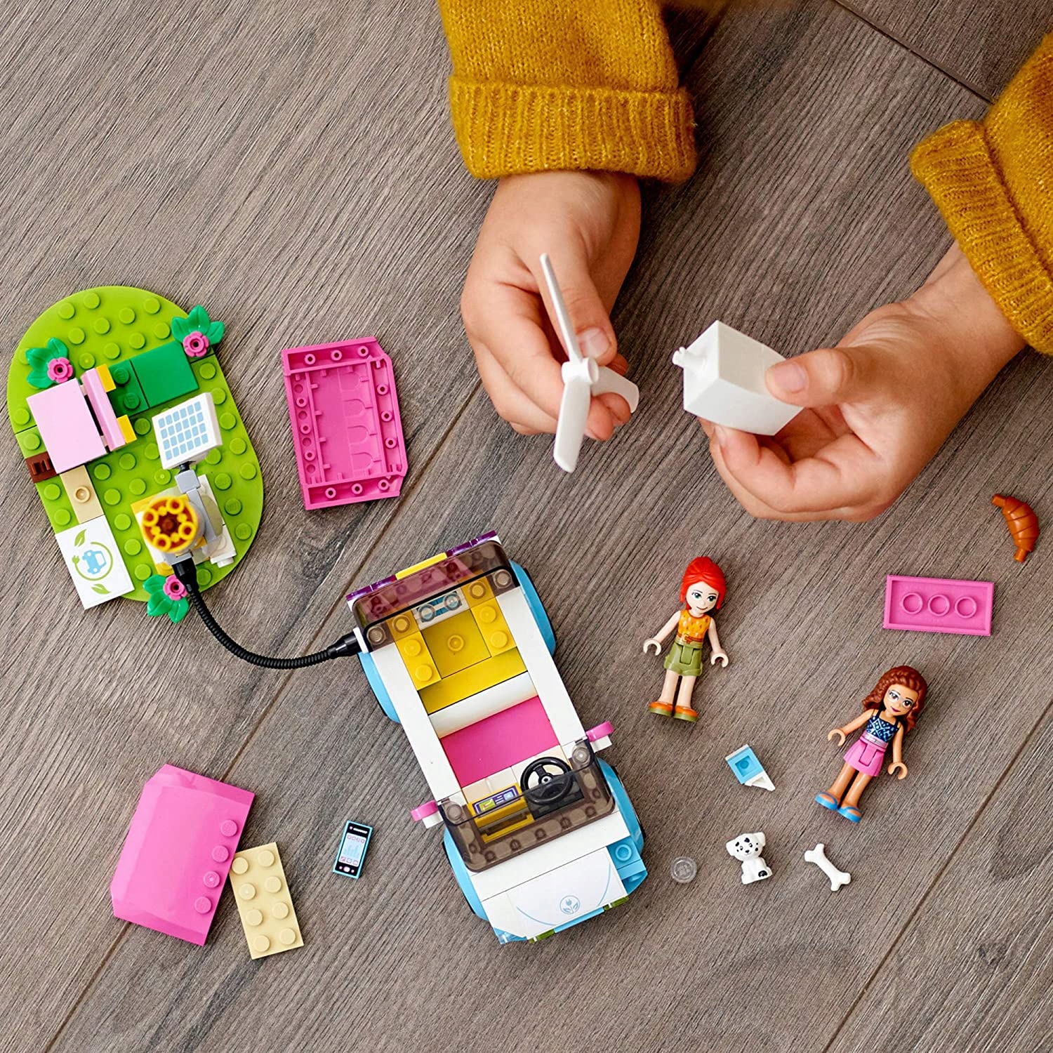 LEGO FRIENDS SAMOCHÓD ELEKTRYCZNY OLIVII 41443 Liczba elementów 183 szt.