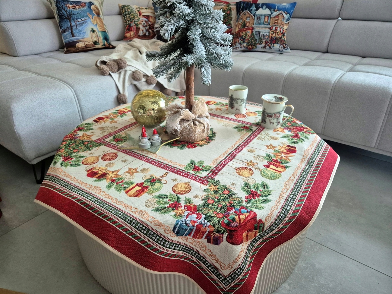 Vánoční ubrus 100x100 cm V16