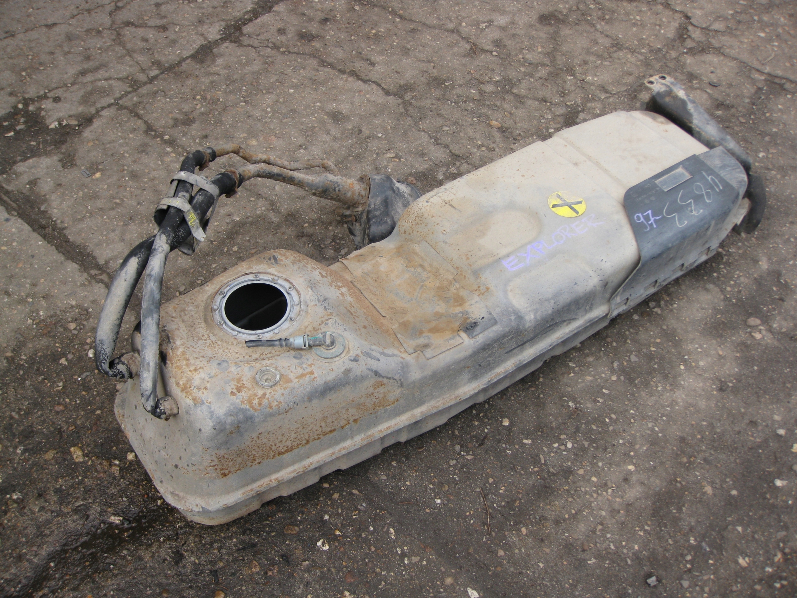 FORD EXPLORER II FL 98R 4.0 V6 kraftstofftank tank