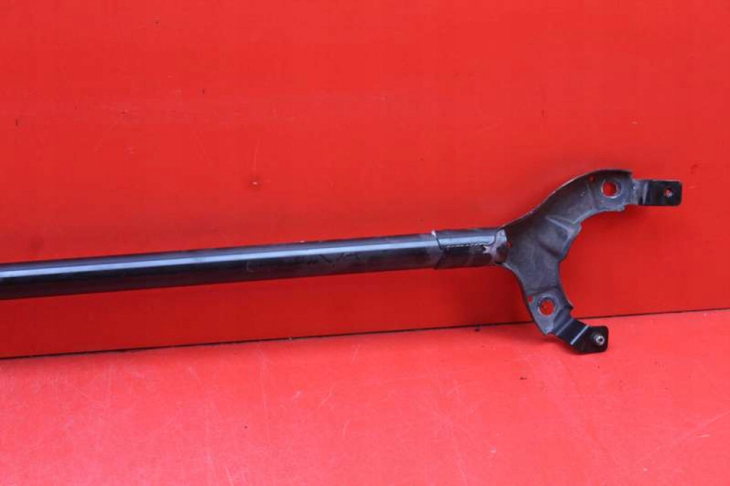 распорка Балка стаканов перед передних opel Astra 5 V k 1.6 T 200 ЛС