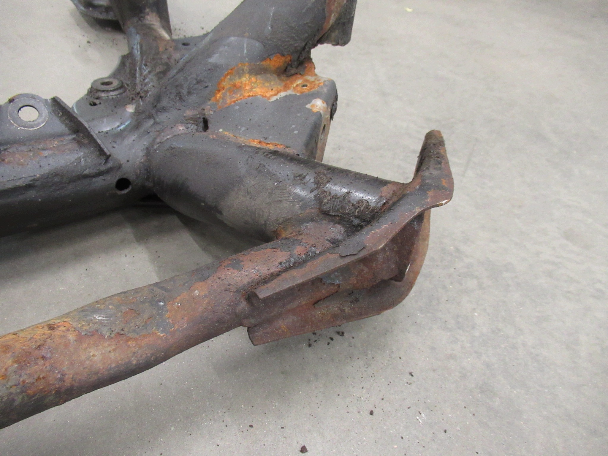 Lawa front axle beam below engine suspension beam BMW E53 X5 X Drive 4x4