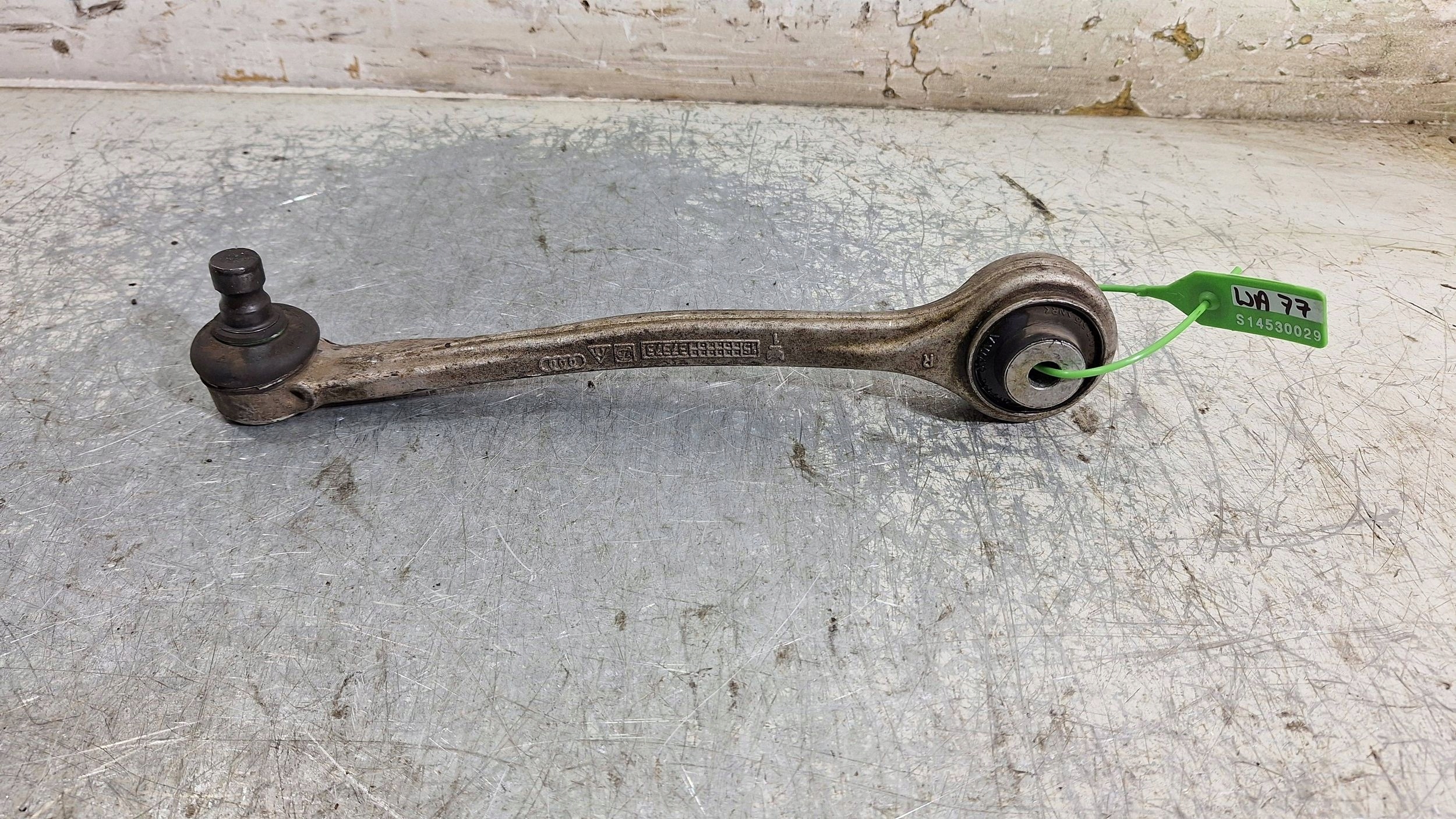 arm upper right 8W0407510B AUDI A4 B9 A5 8W
