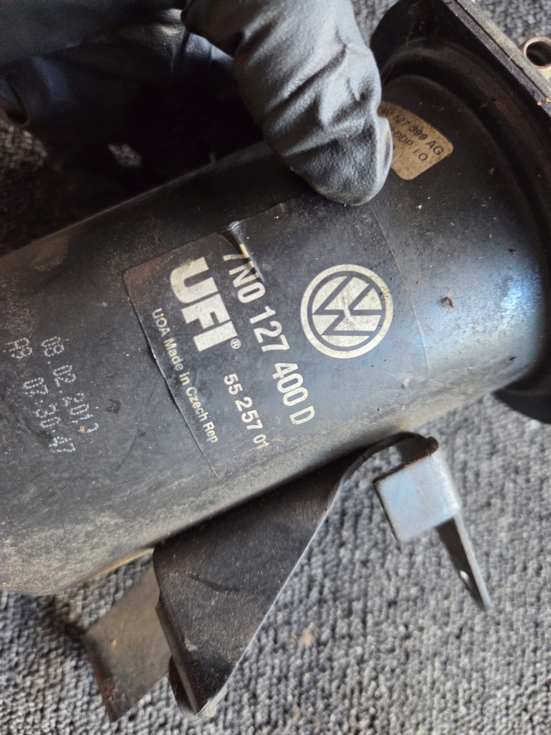 Volkswagen poklopač filtera goriva 7N0127400D