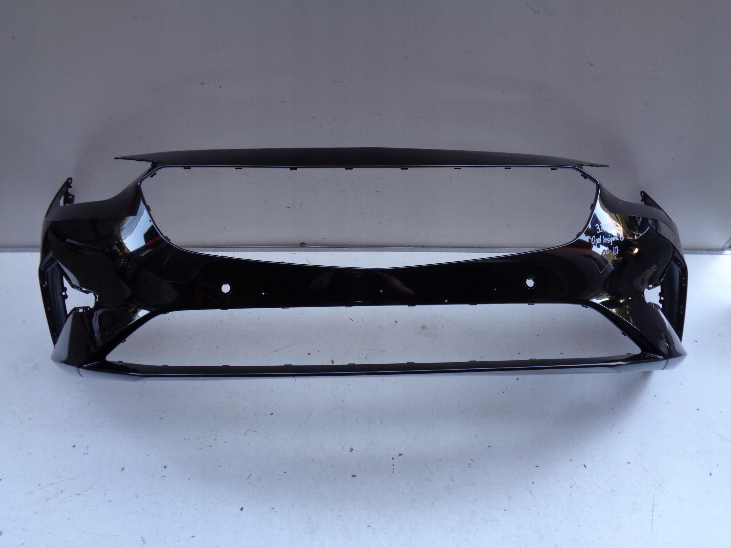 FRONTSTOSSSTANGE OPEL INSIGNIA B 20- LIFT NR 32283