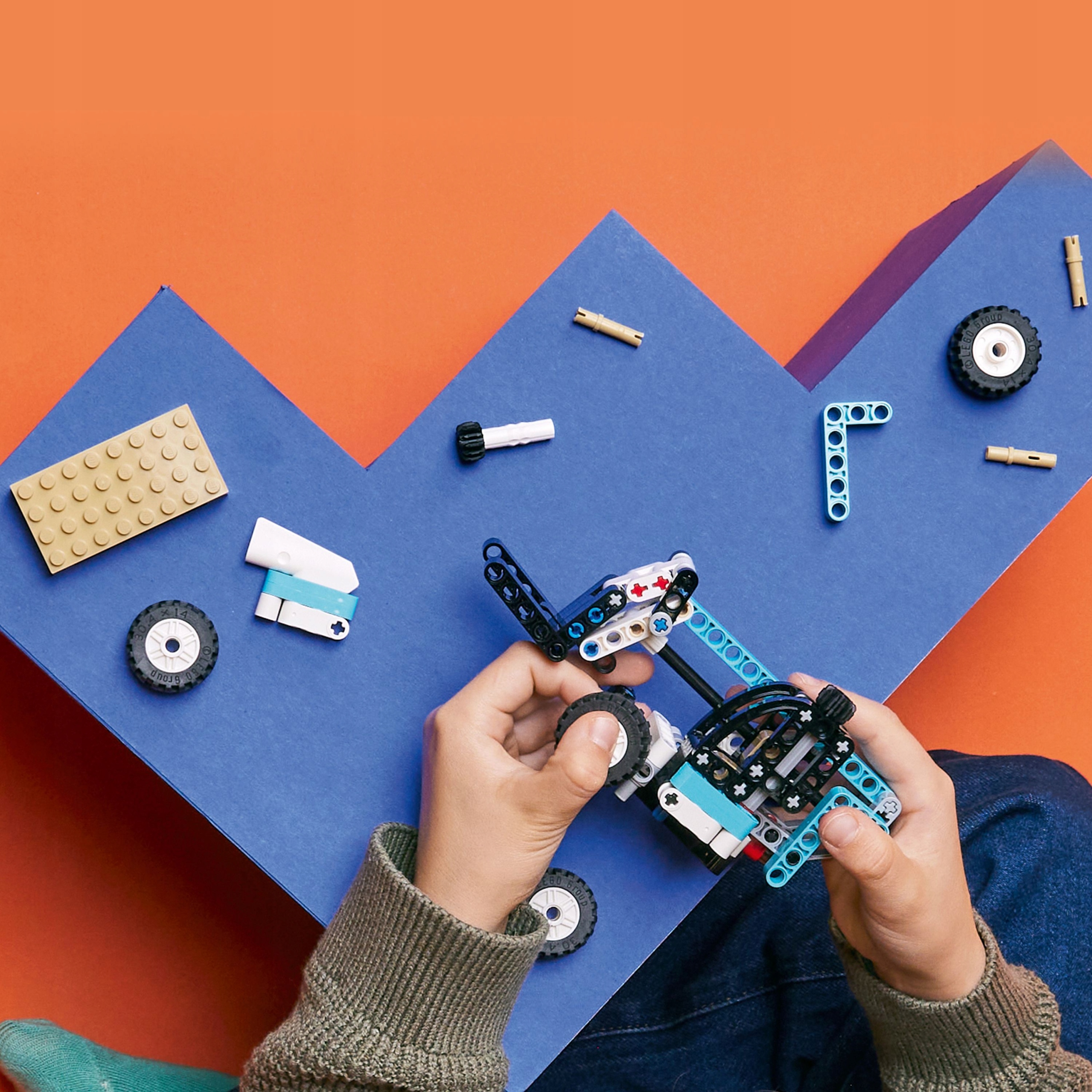 LEGO TECHNIC Ładowarka teleskopowa 42133 Marka LEGO