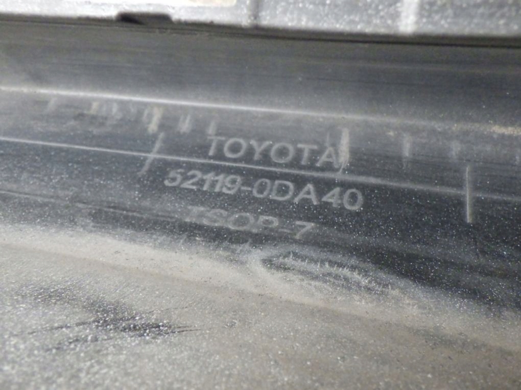 TOYOTA YARIS III 3 LIFT 17- front bumper