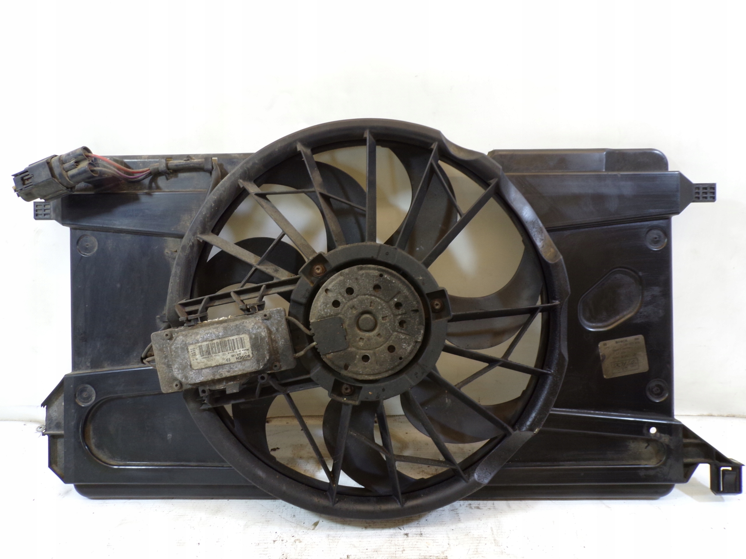 ventilátor chladiče FORD C-MAX CMAX 1.6 3M5H8C607UB