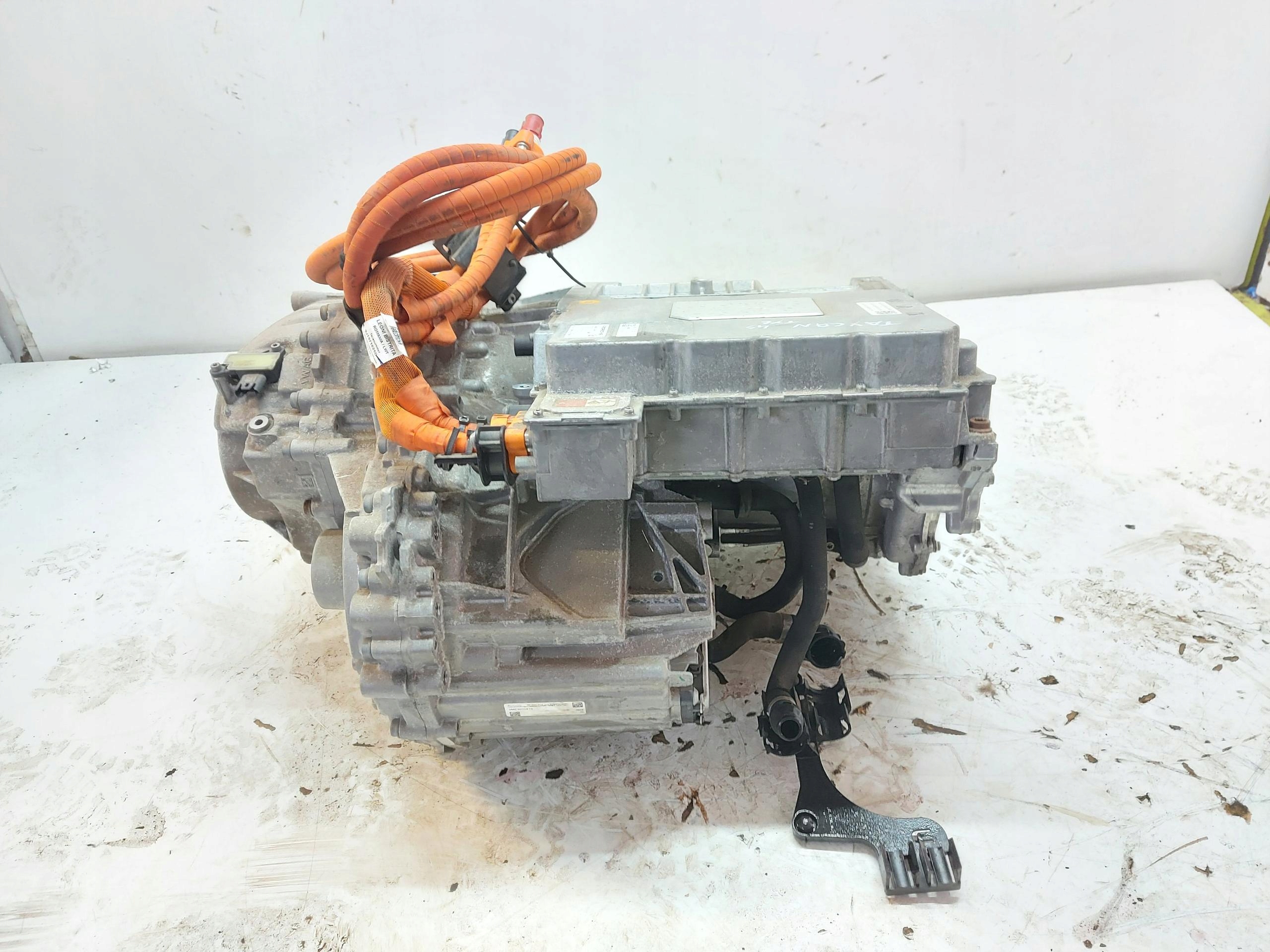 Porsche Taycan 4S 9J1 2021r engine electrical rear part 9J1907123F