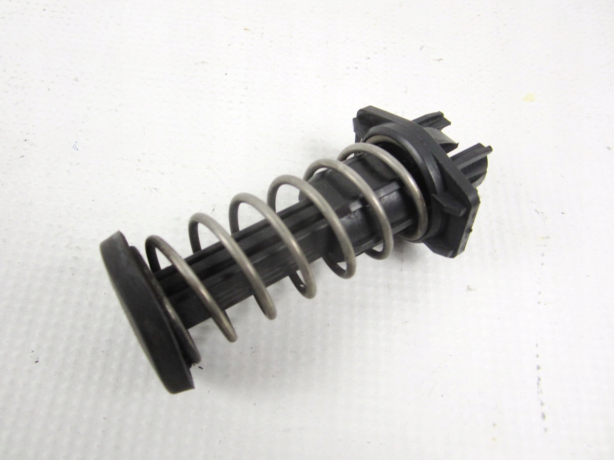 tip dystans bonnets Mercedes W221 CL C216 W216