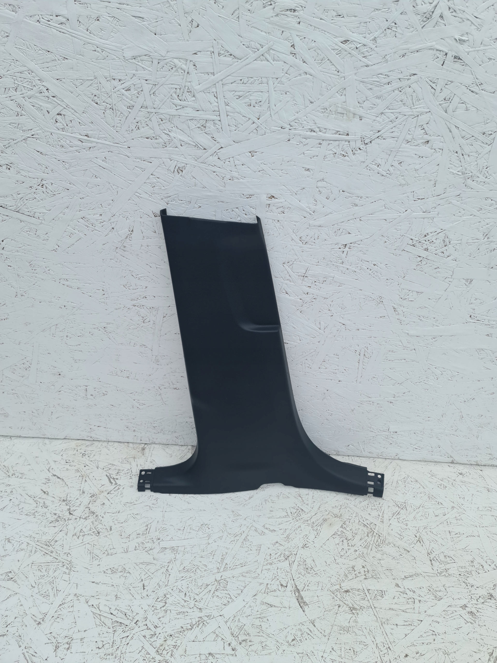 S-MAX MK2 КРИШКА СТІЙКИ ЛІВА НИЖНЯ EM2B-R243W07-A