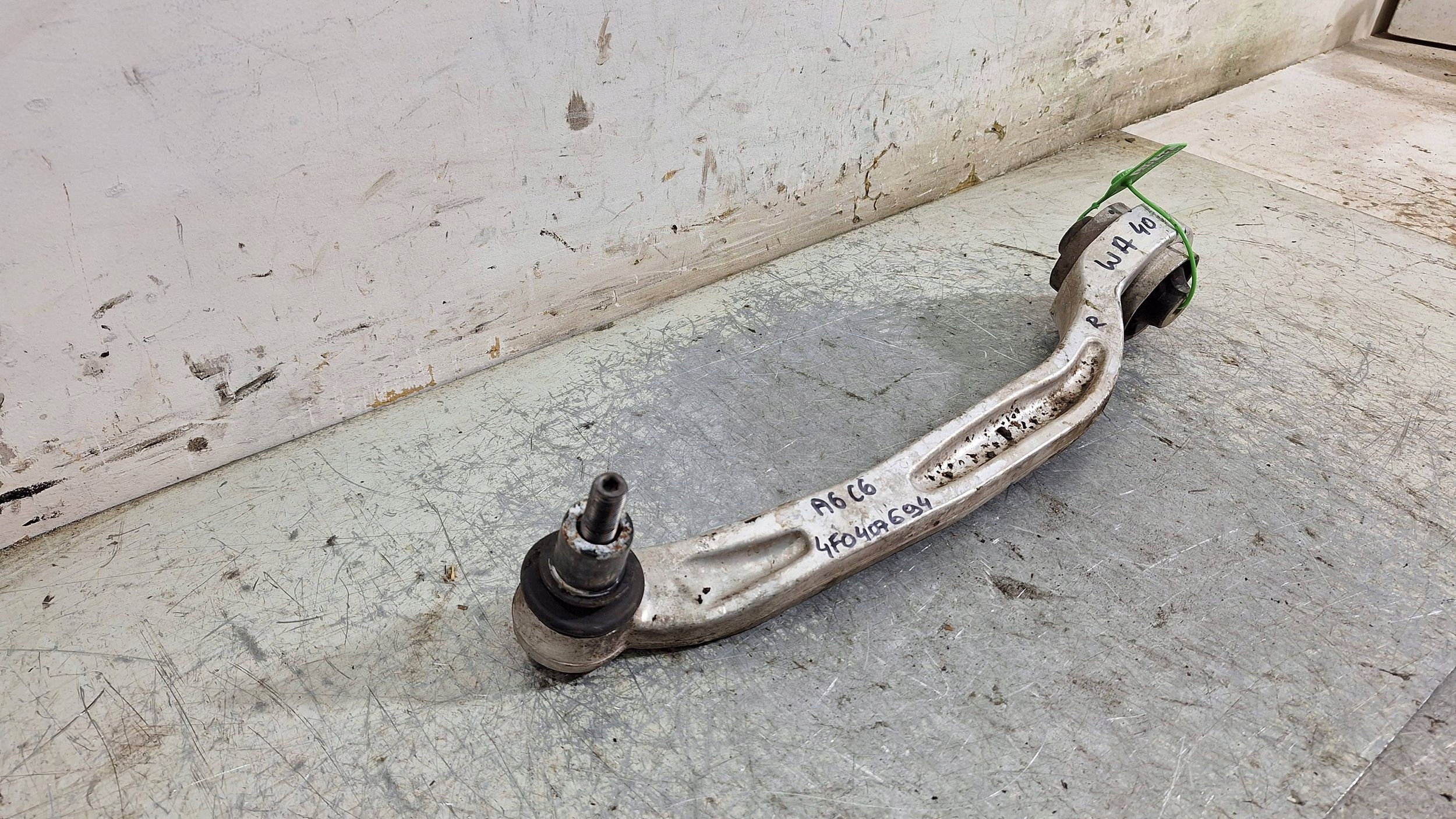 arm right front 4F0407694 AUDI A6 C6