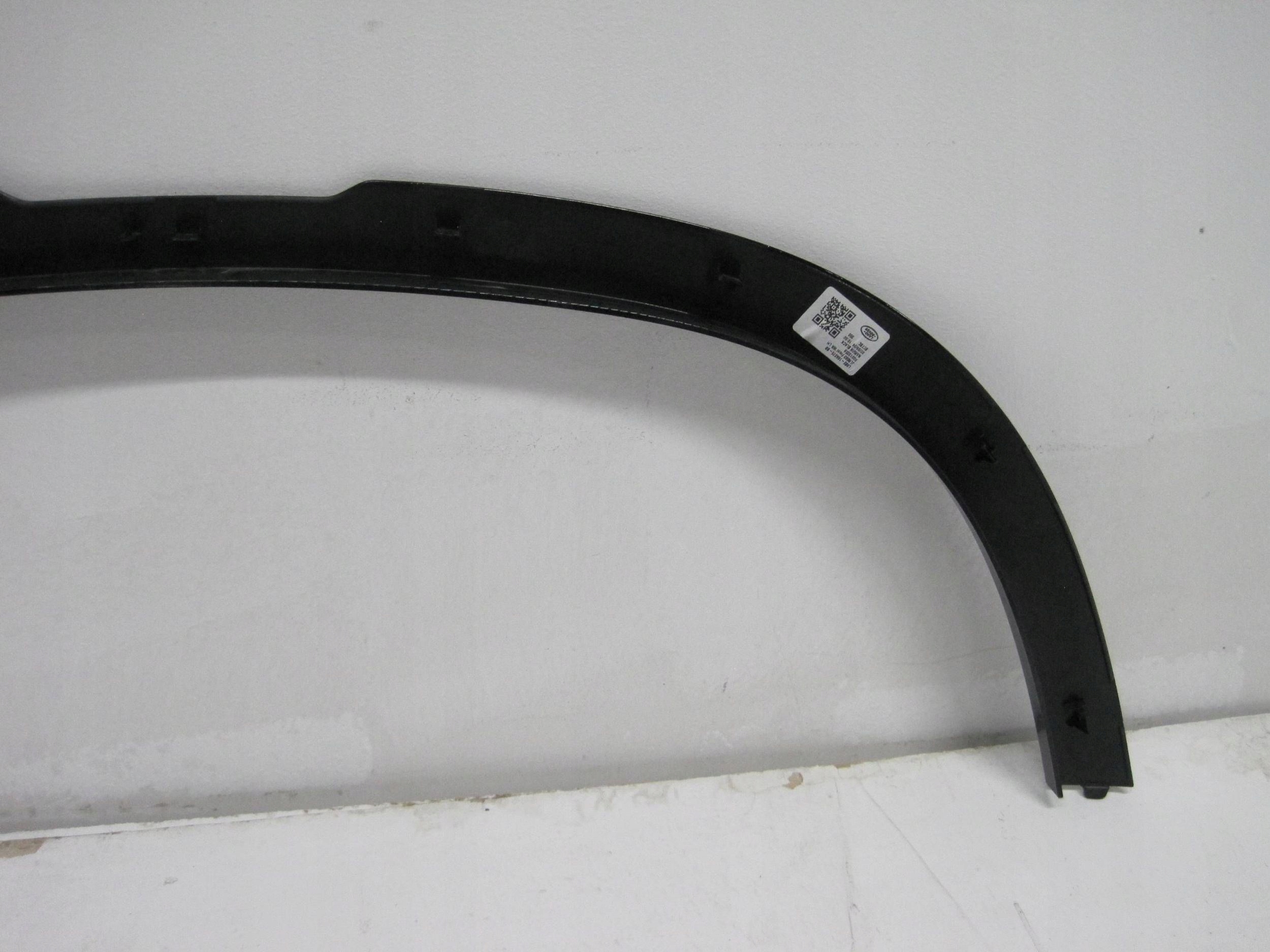 Couverture Aile Avant Gauche LAND ROVER DEFENDER L8B2-16A075-BX