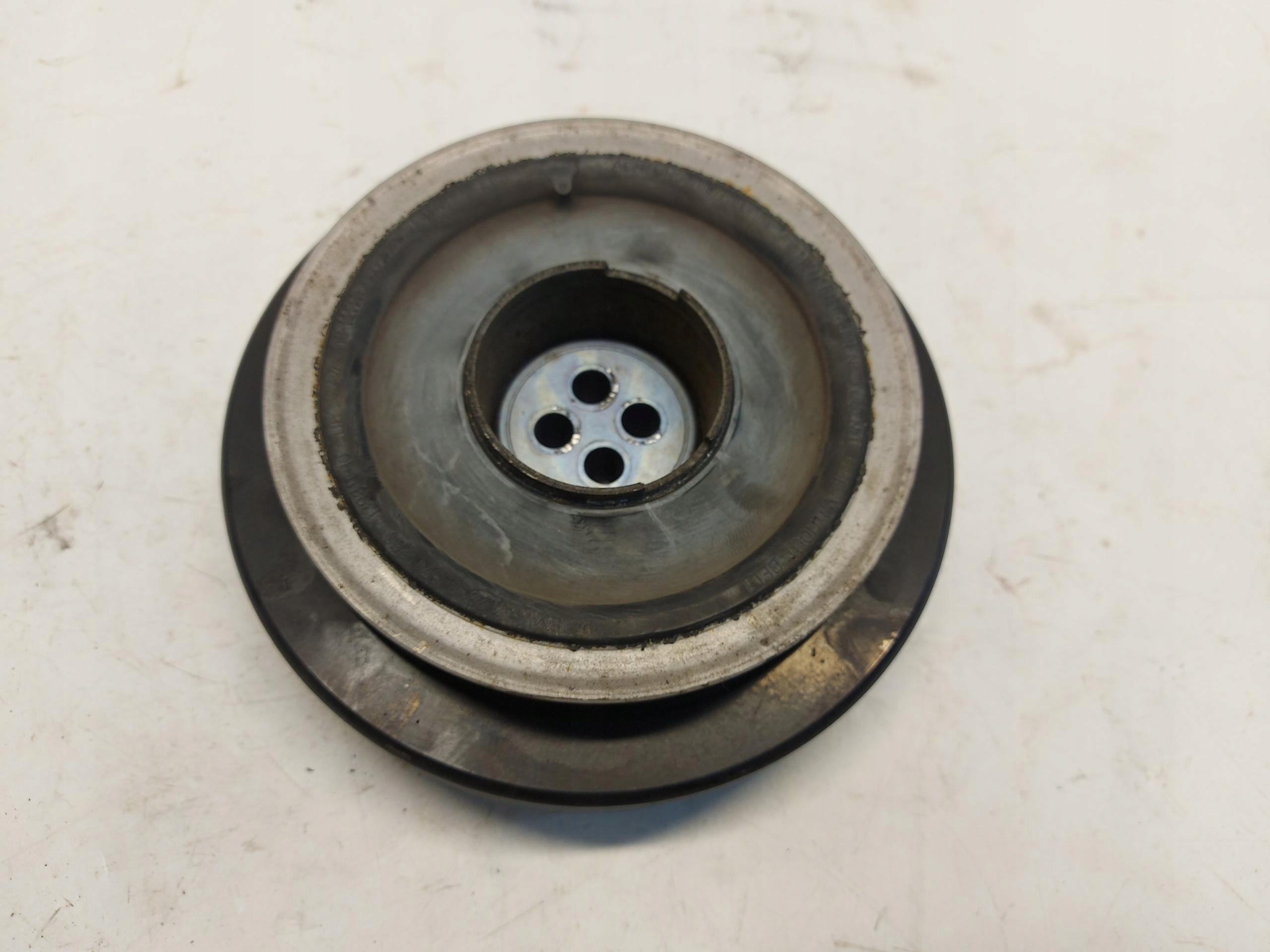 BMW G05 X5 3.0d 2019r pulley 8571269