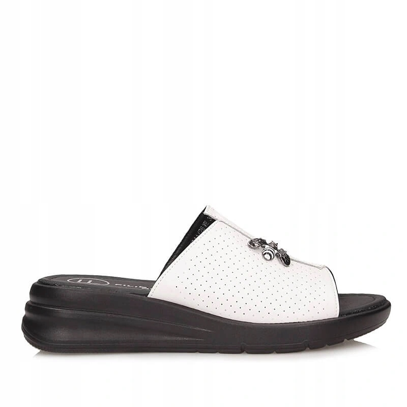 Nazouváky pantofle Filippo DK7644/26 Wh bílé, zasouvací na klínku, děrované