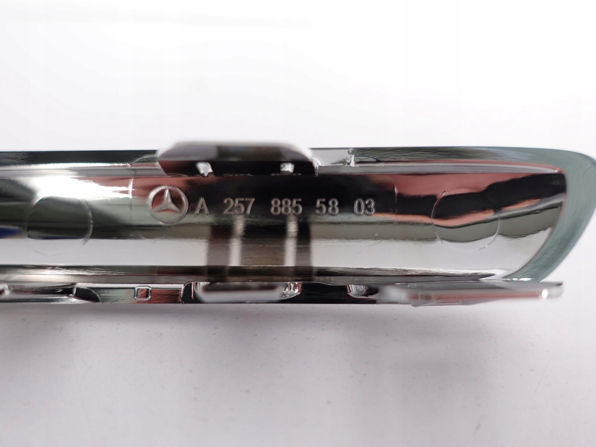 MERCEDES CLS C257 18- moulding CHROM left for grill