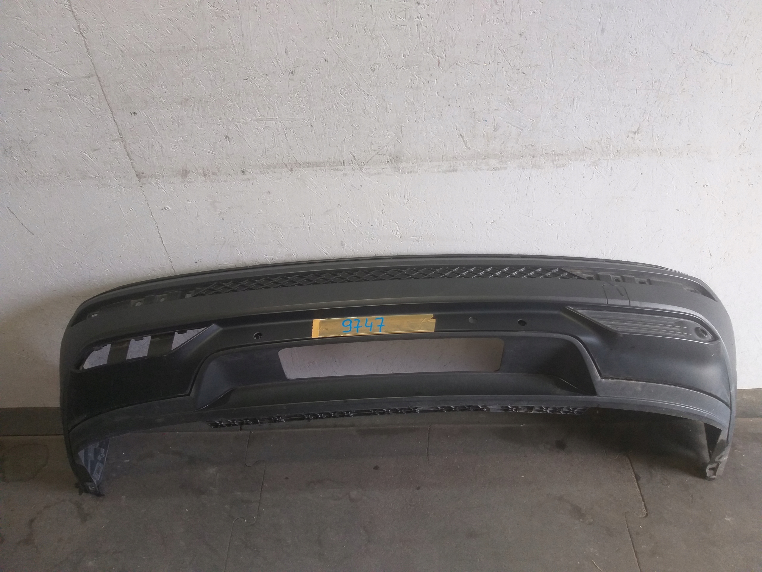 PARAURTI POSTERIORE SEAT TARRACO