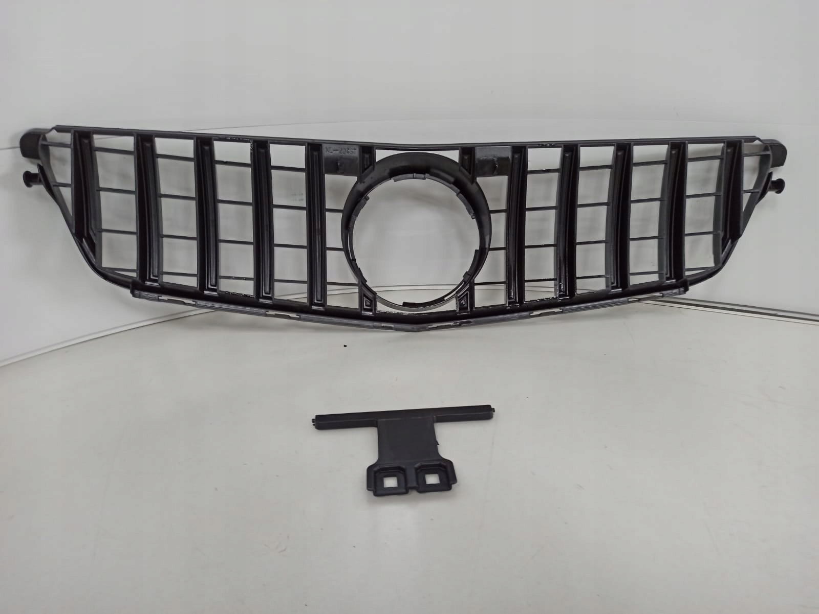 Grill atrapa Mercedes W204 styl Diamond Producent części Inny