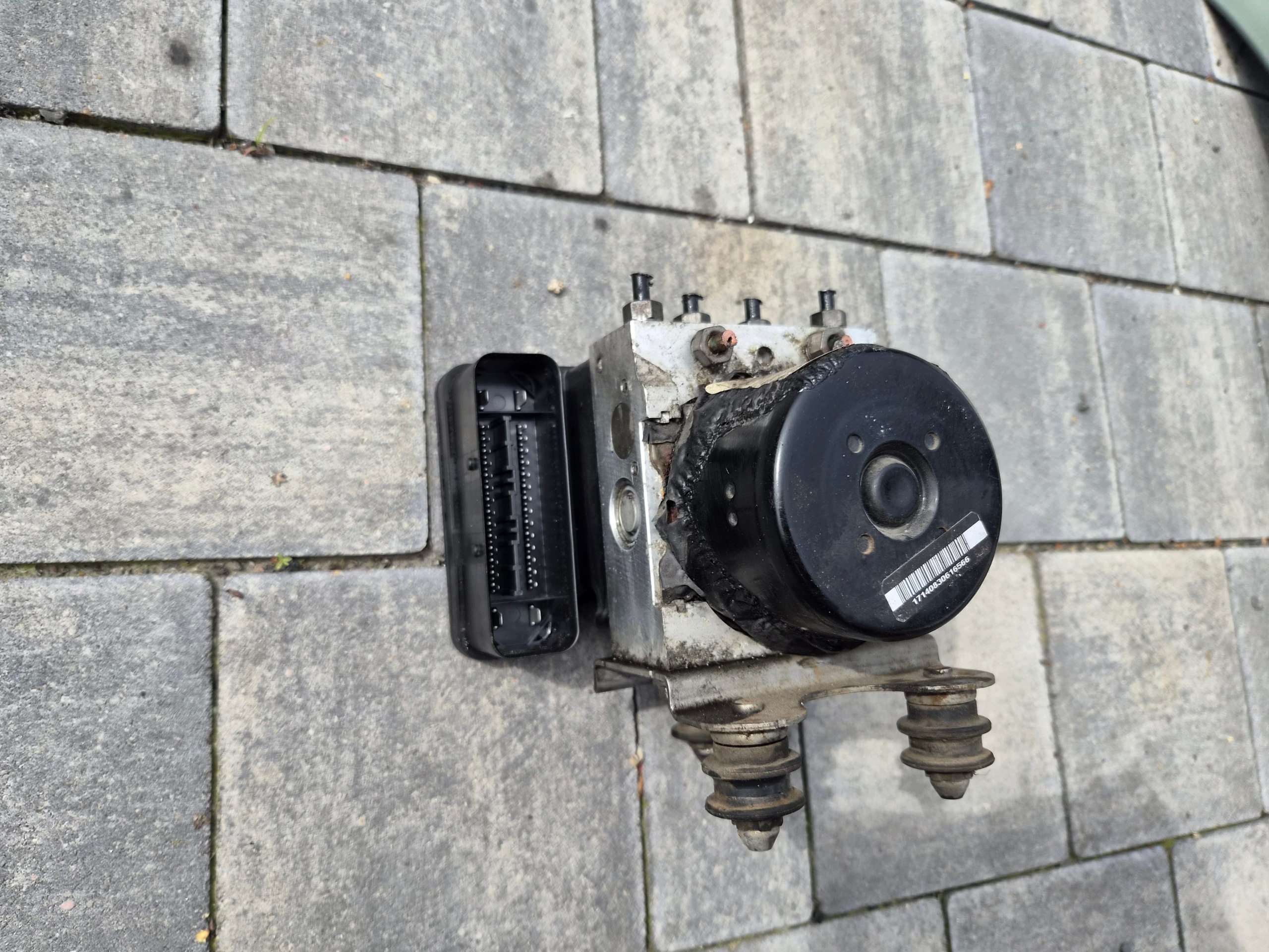 VW T5 pump ABS control unit 7H0614117 7H0907379P