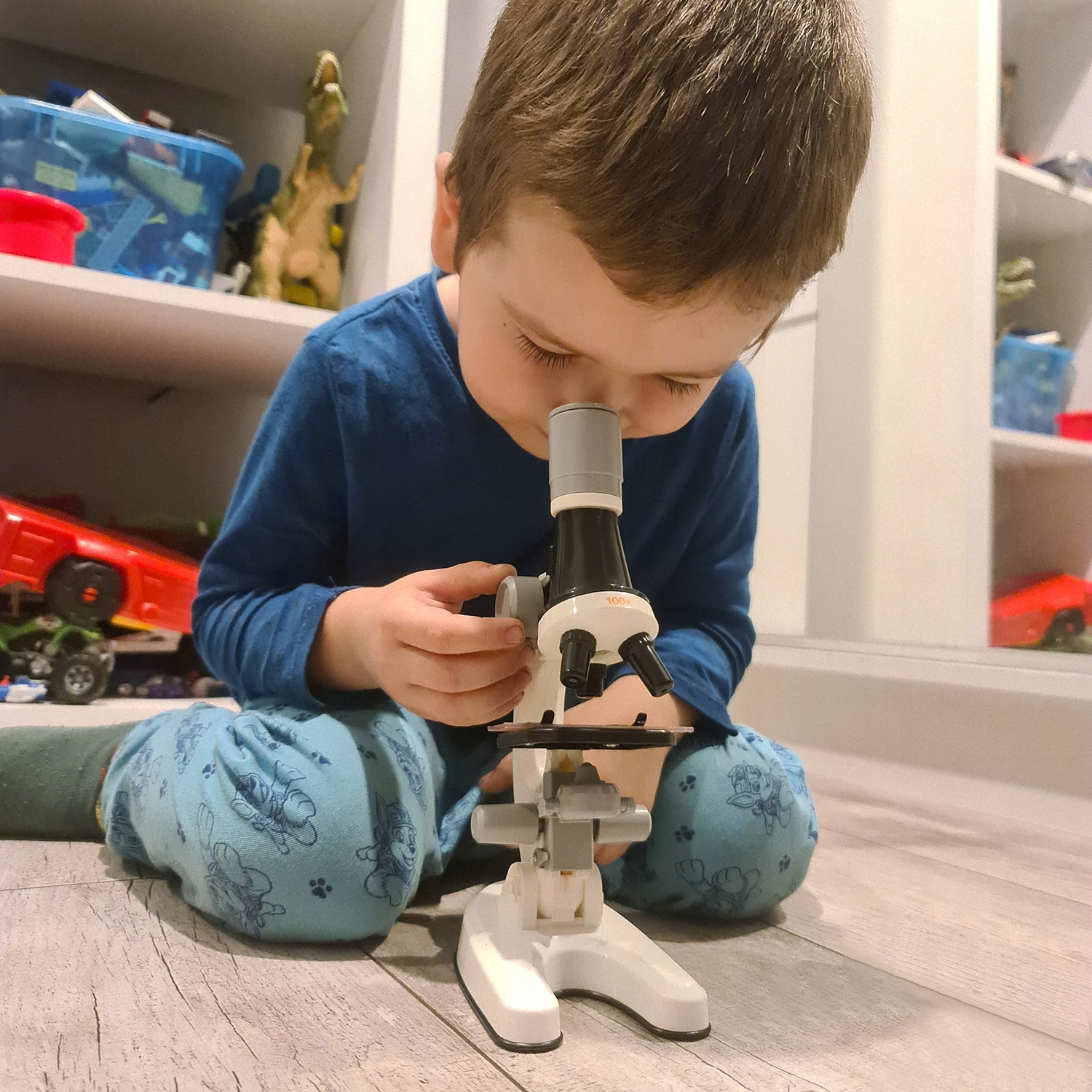 MIKROSKOP CYFROWY EDUKACYJNY LED NAUKOWY DLA DZIECI 1200X + AKCESORIA Baterie 2 x AA