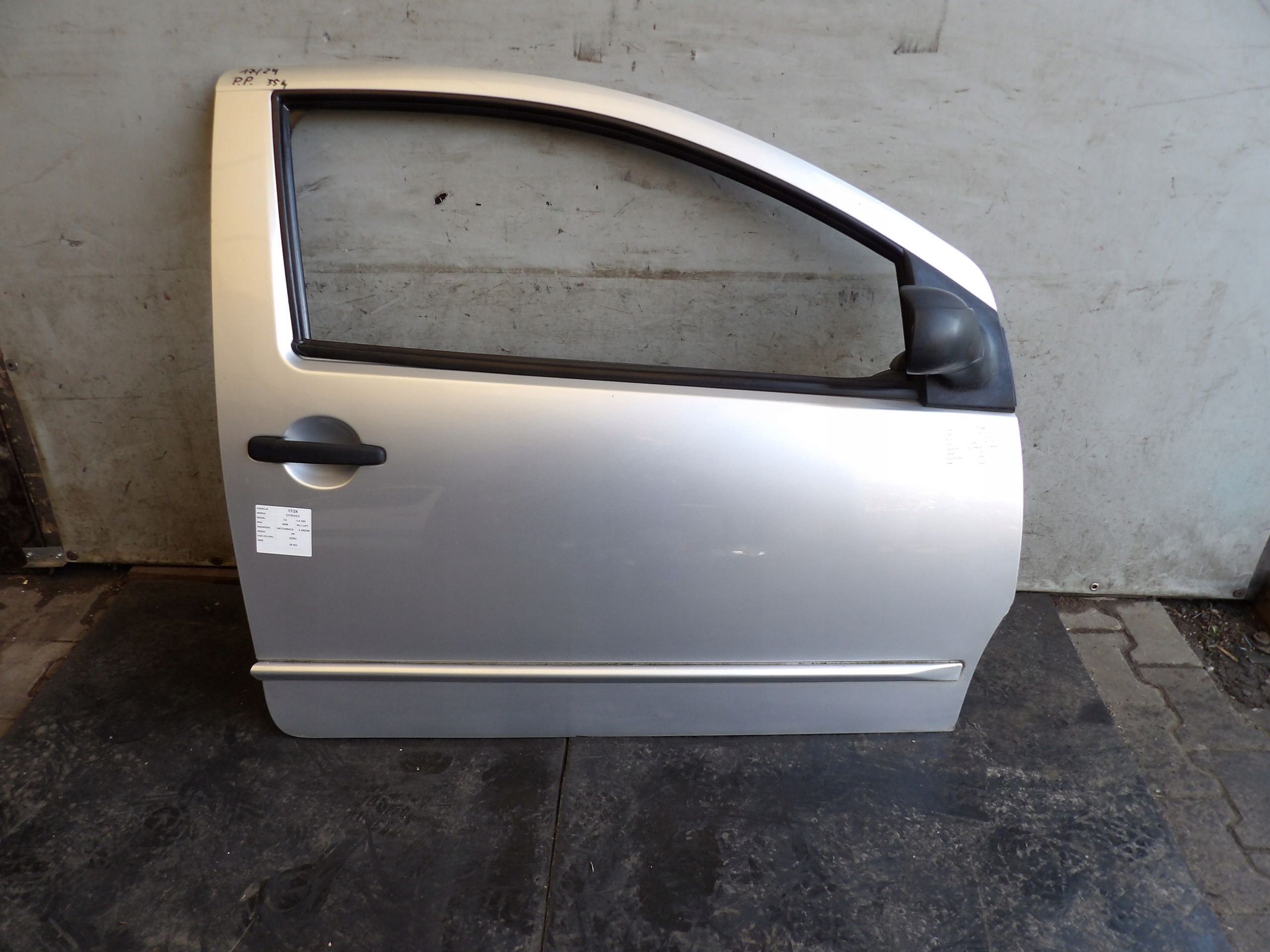 Citroen C2 and door front right lift lak. EZRC