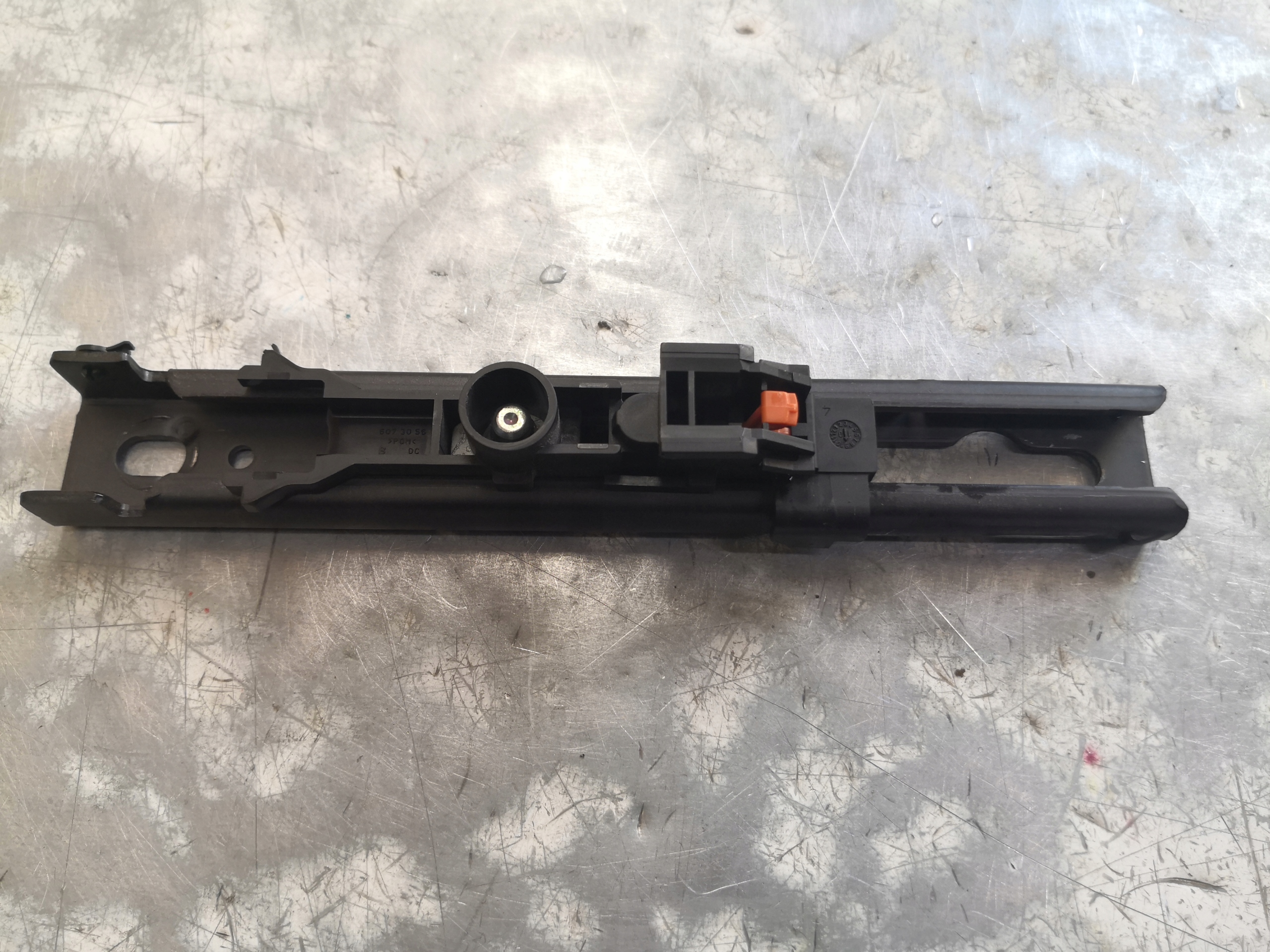 РЕГУЛИРОВКА ВЫСОТЫ РЕМНЯ PEUGEOT 207 SW 9652686180