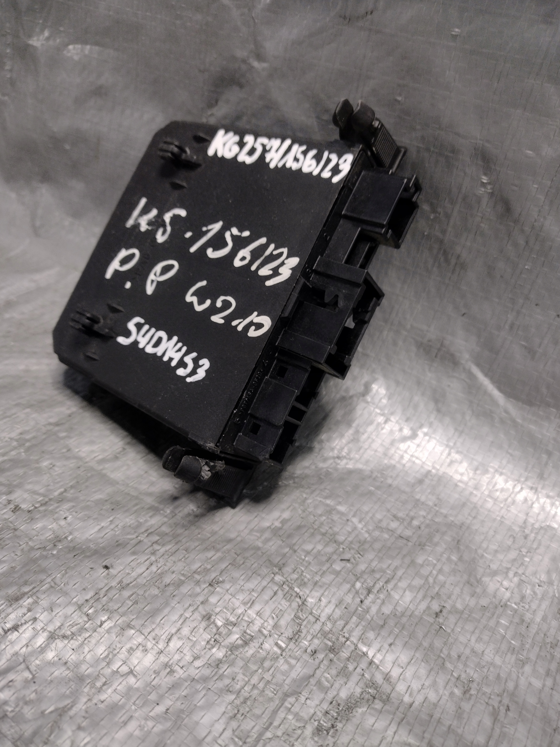 module door right front Mercedes W210 OE 2108207626