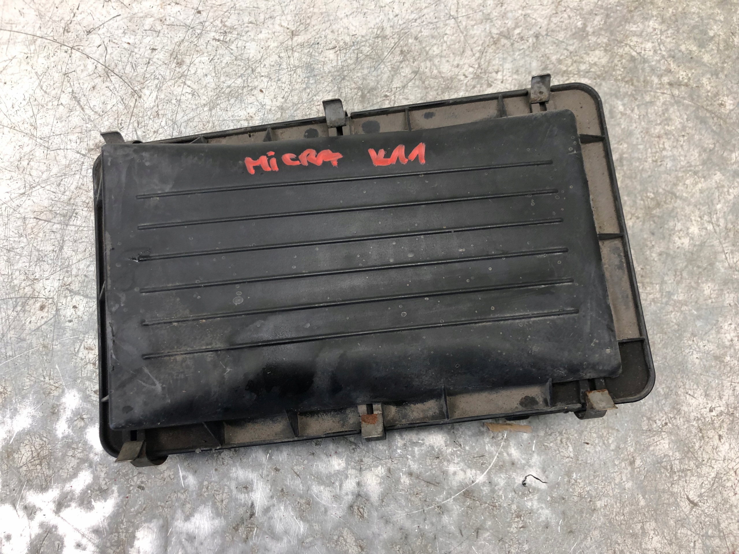 luftfiltergehäuse NISSAN MICRA K11 5F610