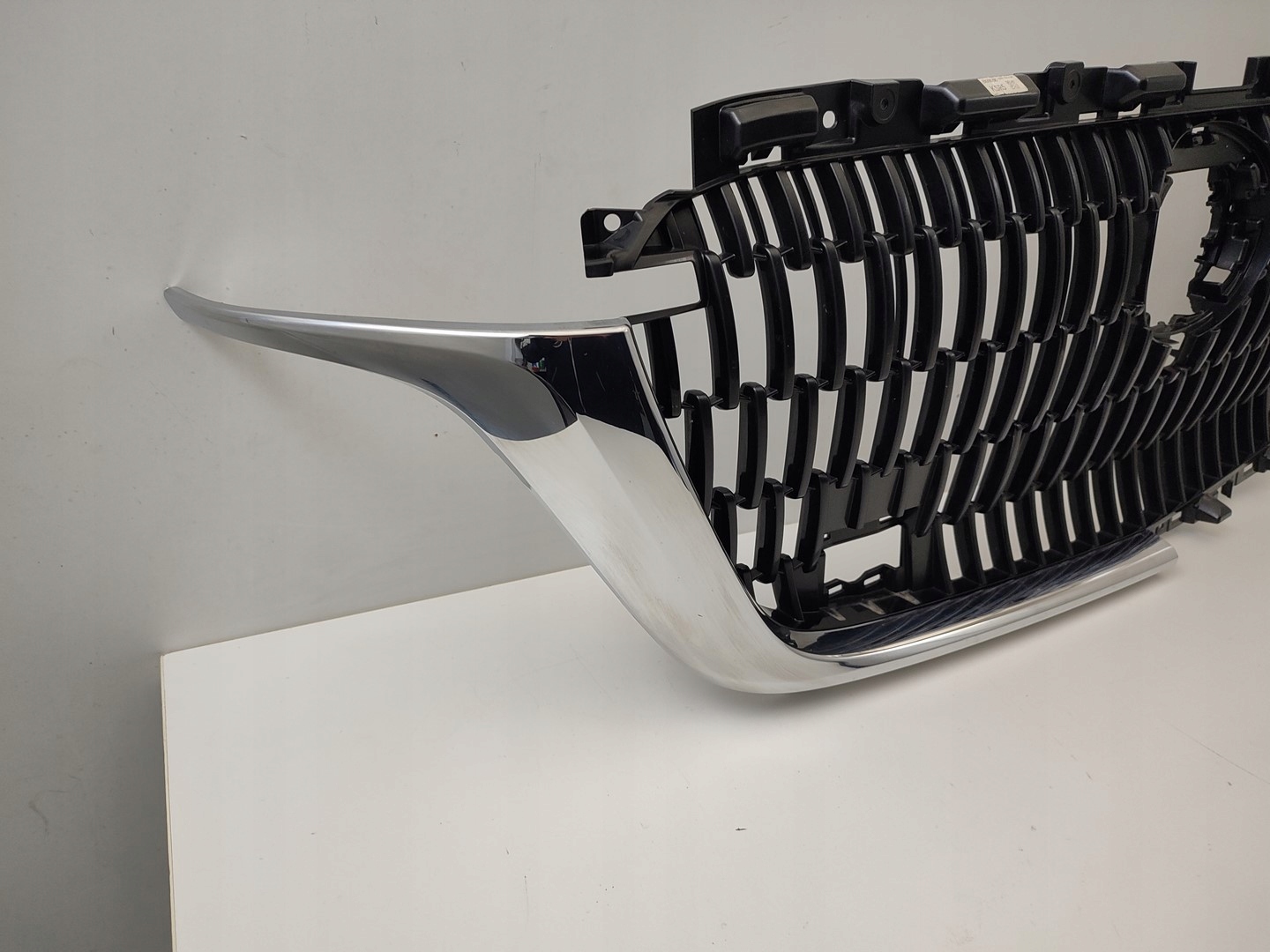 MAZDA CX-90 CX90 GRILL ATRAPA ZDERZAKA PRZÓD CHROM KRATKA 23- Typ samochodu 4x4/SUV Samochody osobowe