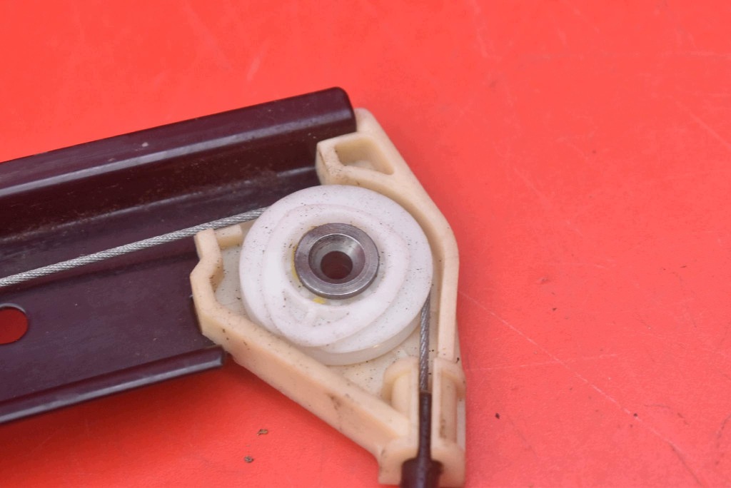window regulator right front EU 8E1959802B AUDI A4 B6 sedan 00-05