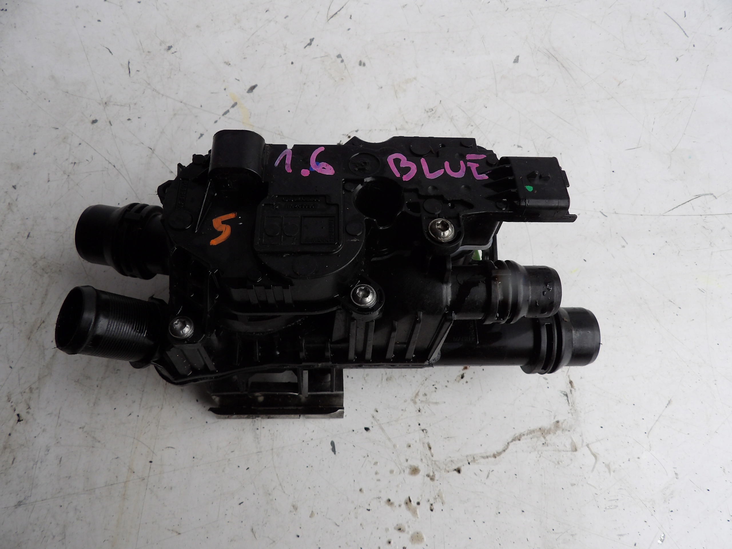 OBUDOWA TERMOSTATU PEUGEOT CITROEN 9803549480