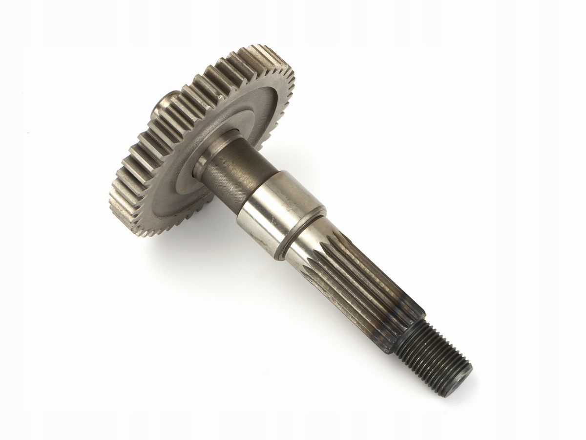 02-YYGY0500-0918 - The output shaft of the Romet 2T transmission