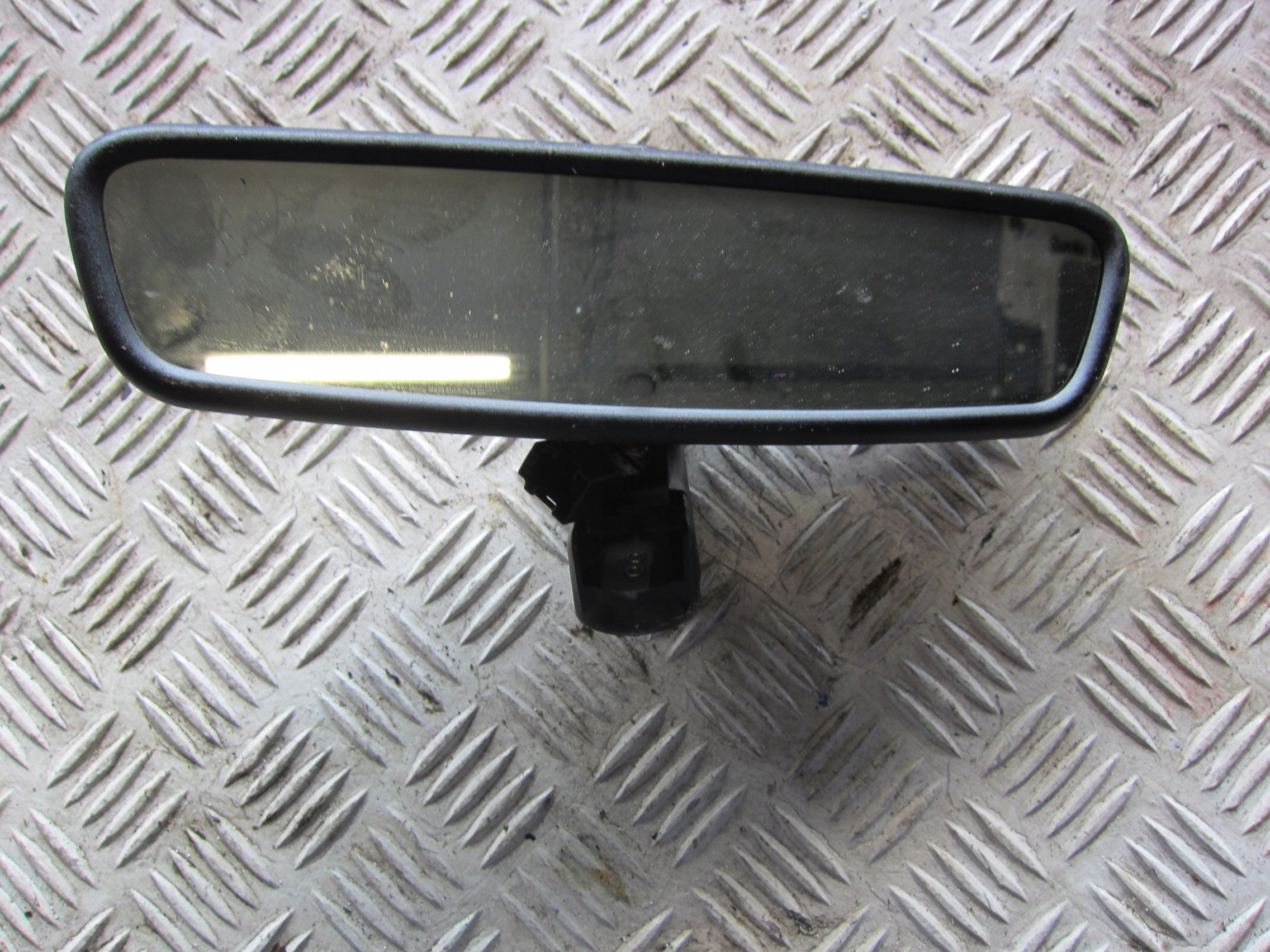 123 - BMW F02 внутреннее зеркало заднего вида управление