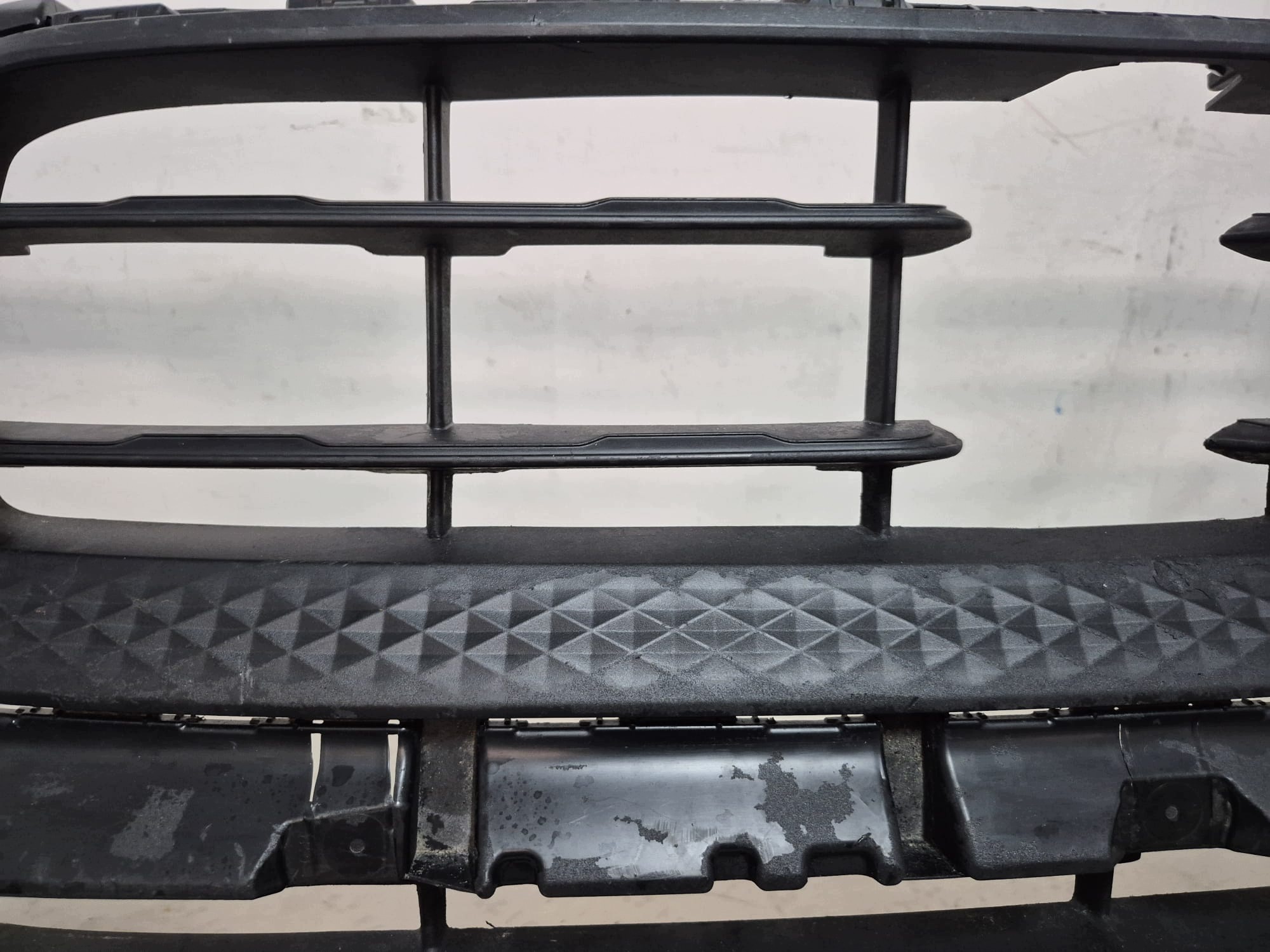 PORSCHE MACAN and 1 GTS LIFT 21-24 bumper front front PDC