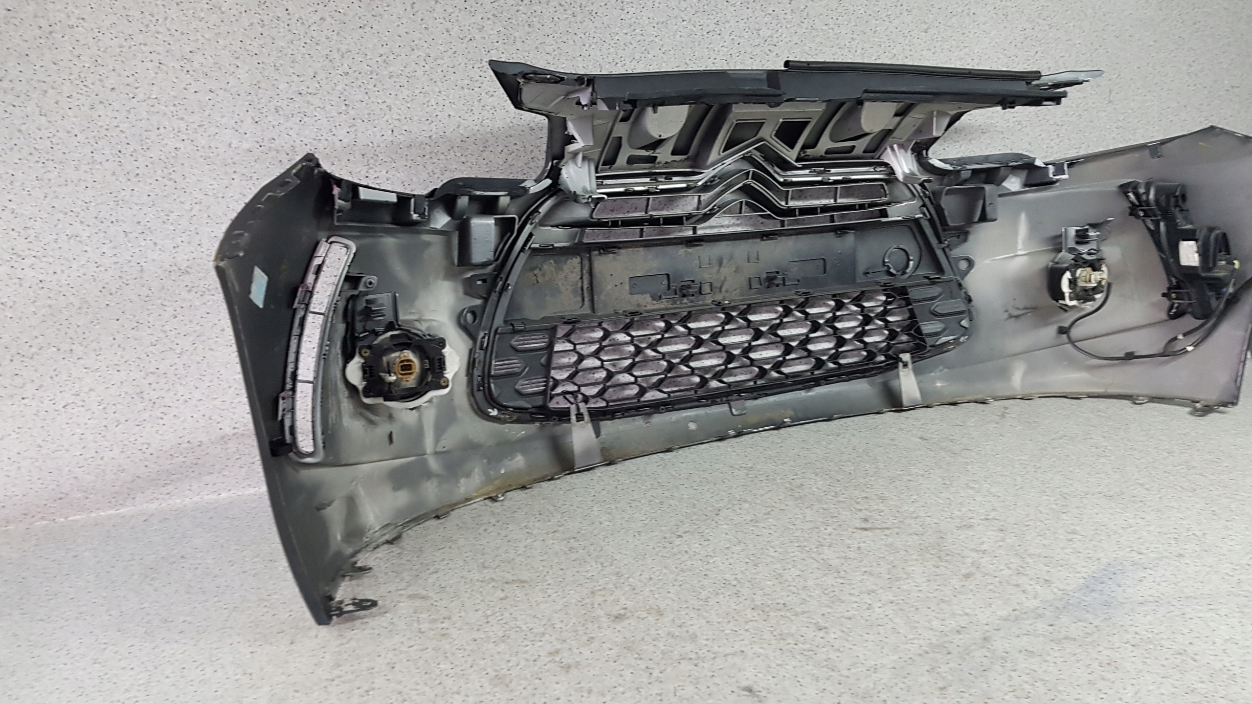 CITROEN DS3 DS 3 2010 - bumper front 9314